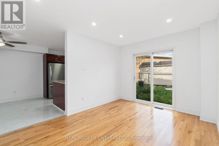 28793842/3-a-southpark-drive/blackburn-hamlet/ottawa/ontario/K1B3B8_9