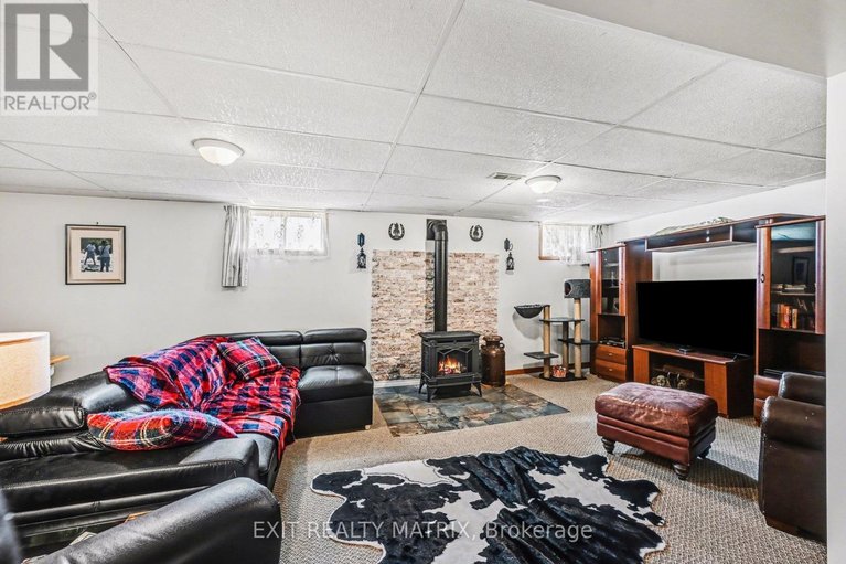 29647559/14676-county-43-road/north-stormont-finch-twp/north-stormont/ontario/K0C1K0_16