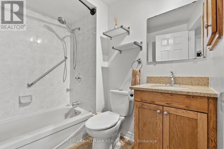 29460135/14-405-montfort-street/vanier/ottawa/ontario/K1L8G8_24