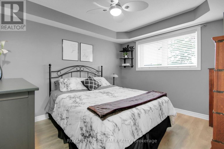 28451149/2-565-stonefield/barrhaven-east/ottawa/ontario/K2G4R4_19