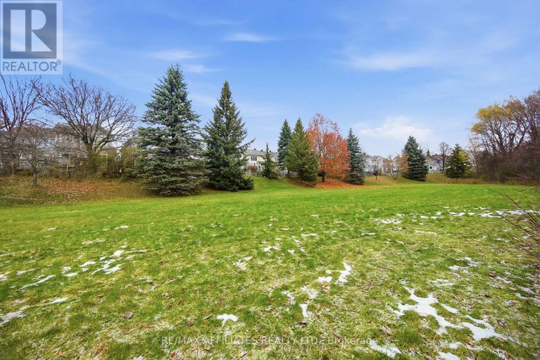 29125287/137-hearst-way/katimavik/ottawa/ontario/K2L4G5_34