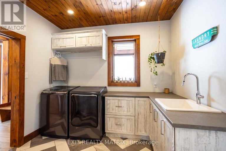 29442776/2191-cassburn-road/champlain-twp/champlain/ontario/K0B1K0_37