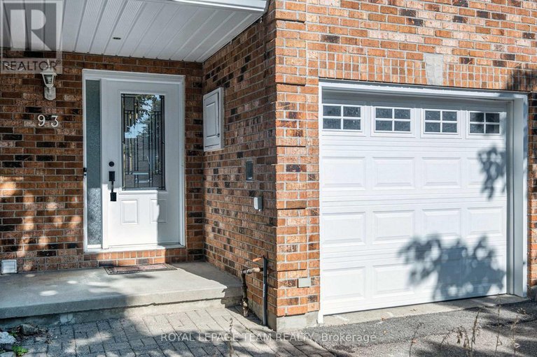 29033840/93-royal-oak-court/hunt-club-parkgreenboro/ottawa/ontario/K1T3N9_29