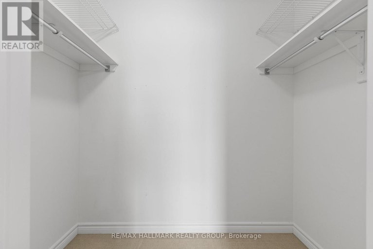 29454598/4120-kelly-farm-drive/blossom-parkkemp-parkfindlay-creek/ottawa/ontario/K1T4J2_19