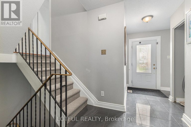 28448993/1134-alenmede-crescent/fairfield-heights/ottawa/ontario/K2B8H3_11