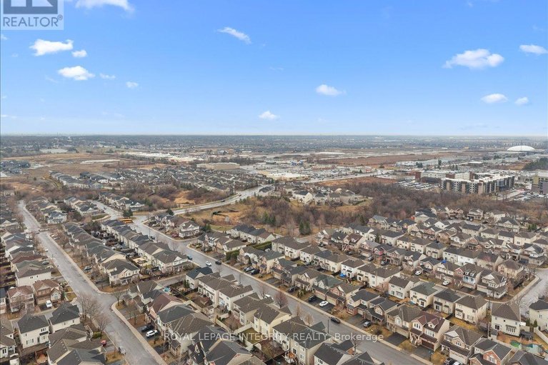 29609929/638-rosehill-avenue/stittsville-north/ottawa/ontario/K2S0K2_40