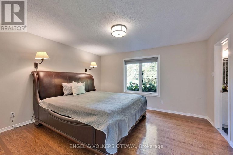 28887714/5233-mclean-crescent/manotick-long-island-nicholls-island/ottawa/ontario/K4M1G1_25