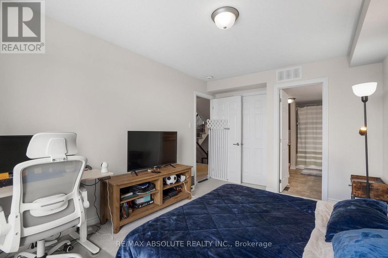 29213898/605-makwa-private/cfb-rockcliffe-and-area/ottawa/ontario/K1K5A4_15