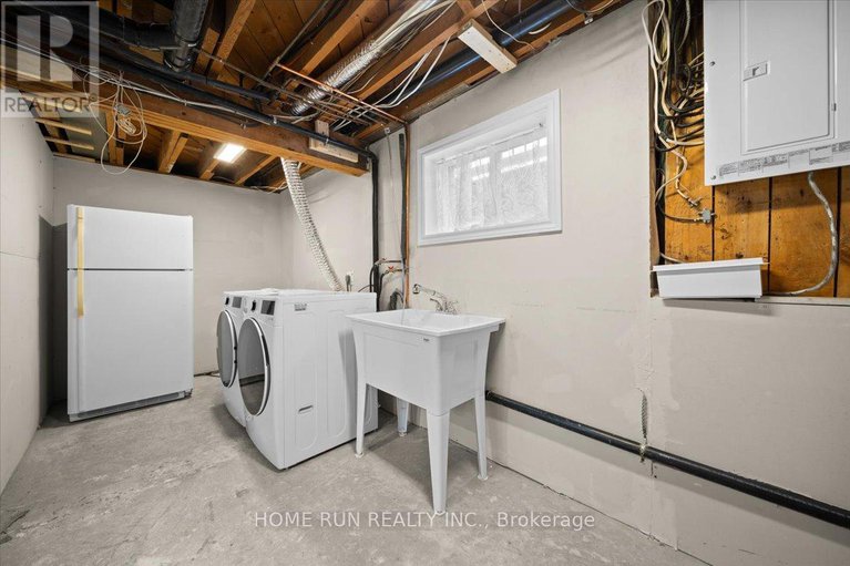 27817510/841-iroquois-road/mckellar-heightsglabar-park/ottawa/ontario/K2A3N3_13