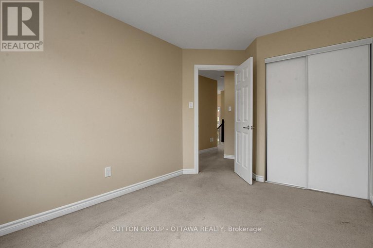 28326225/460-meadowhawk-crescent/half-moon-bay/ottawa/ontario/K2J5W8_29