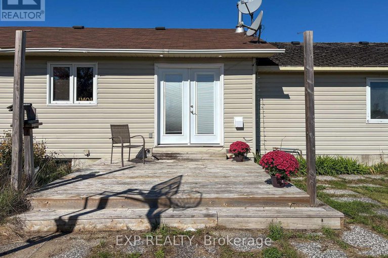 28937021/575-braeloch-road-road/mcnabbraeside-twps/mcnabbraeside/ontario/K7V1P8_24