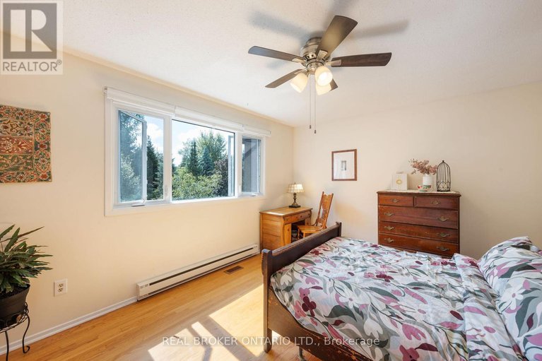 28141564/31-reaney-court/beaverbrook/ottawa/ontario/K2K1W7_21