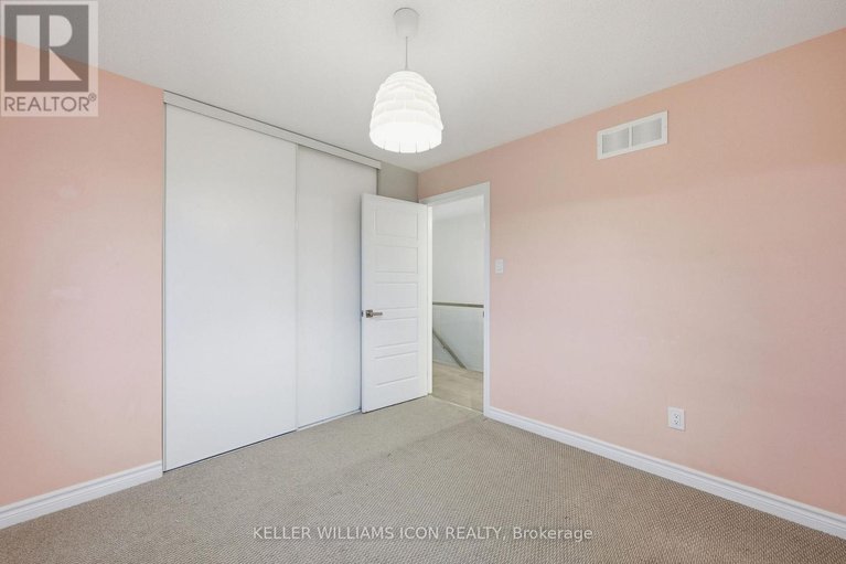 29685816/718-breakstone-road/half-moon-bay/ottawa/ontario/K2J6H2_30