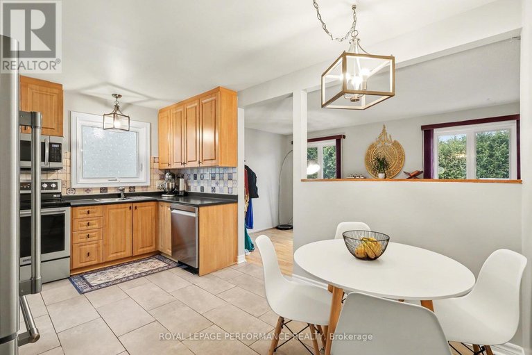 29620280/6417-st-louis-drive/hiawatha-parkconvent-glen/ottawa/ontario/K1C2X9_12