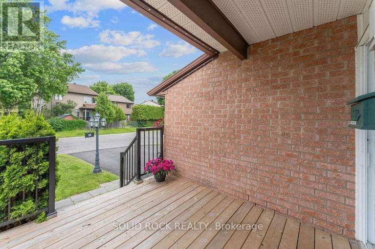 28618076/33-benlark-road/on-the-green/ottawa/ontario/K2J2L5_6