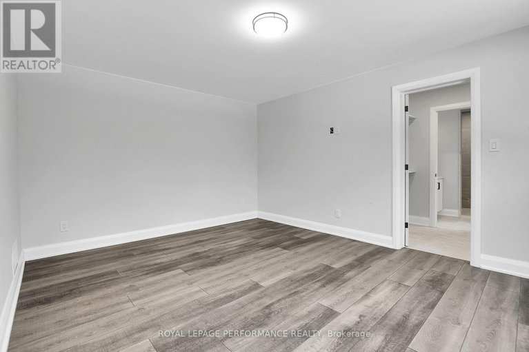 29474233/1797-march-road/carp/ottawa/ontario/K0A1L0_26