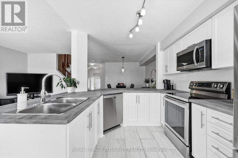 29413396/329-brigitta-street/emerald-meadowstrailwest/ottawa/ontario/K2S0H9_15