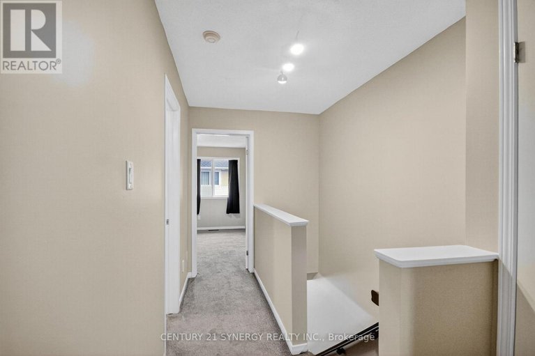 29074489/21-scout-street/central-park/ottawa/ontario/K2C4B9_31