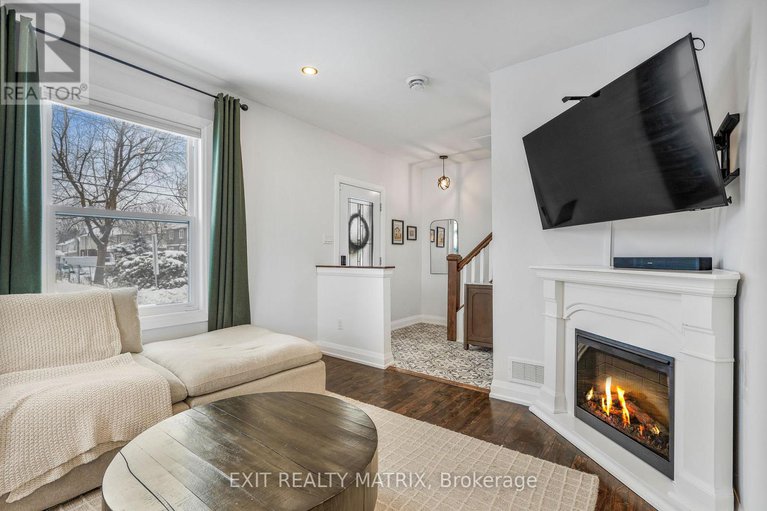 29323609/291-maple-street/village-of-russell/russell/ontario/K4R1B3_9