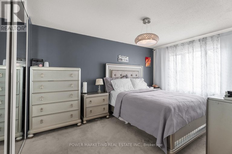 28418815/49-shandon-avenue/longfields/ottawa/ontario/K2J4E3_17