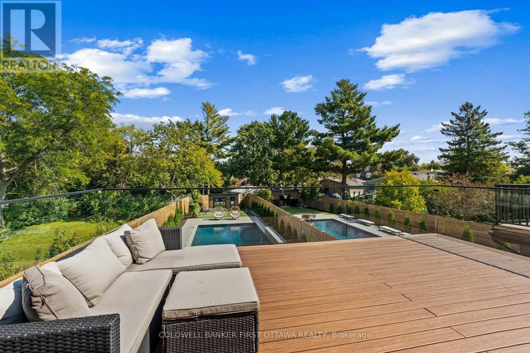 29327645/1124-normandy-crescent/borden-farmstewart-farmcarleton-heightsparkwood-hills/ottawa/ontario/K2E5A4_27