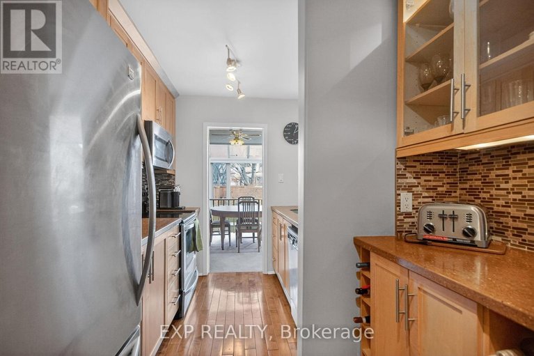 29536083/43-hummingbird-crescent/cedargrovefraserdale/ottawa/ontario/K2J3A5_11