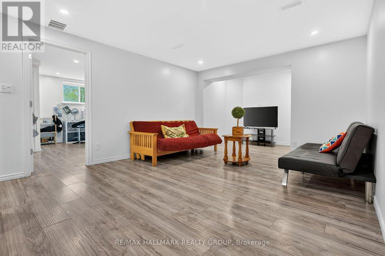 28667660/11-rideau-crossing-crescent/north-grenville-twp-kemptville-east/north-grenville/ontario/K0G1J0_23