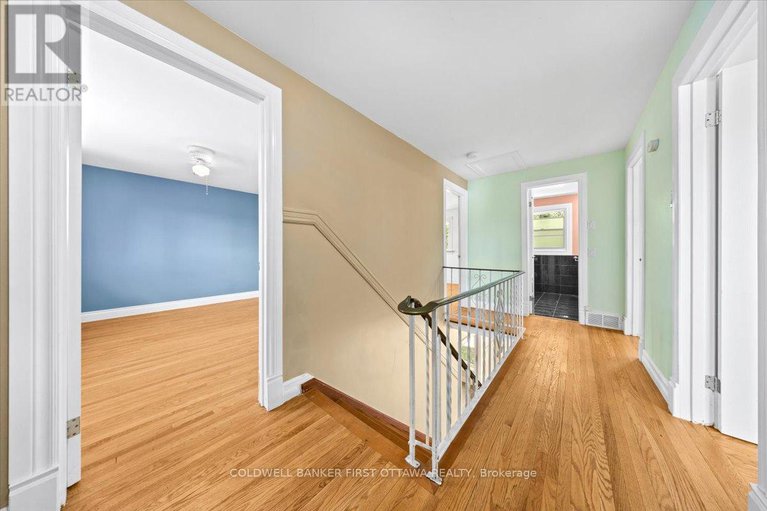 28767158/2326-harding-road/elmvale-acresurbandale/ottawa/ontario/K1G3B9_27