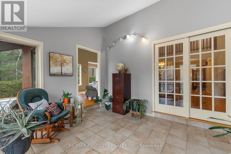 28191817/33-old-orchard-lane/mcnabbraeside-twps/mcnabbraeside/ontario/K7S3T3_20