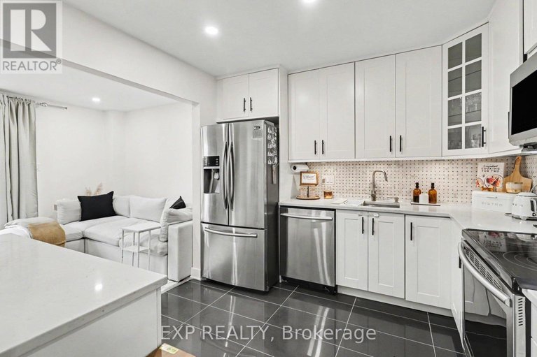 29593810/358-valade-crescent/fallingbrookpineridge/ottawa/ontario/K4A2V7_19