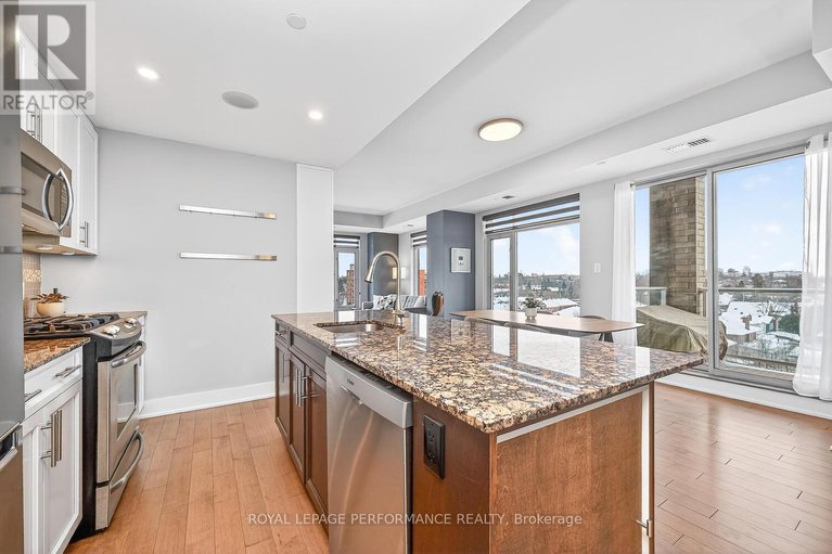 29292730/801-100-champagne-avenue-s/west-centre-town/ottawa/ontario/K1S4P4_12