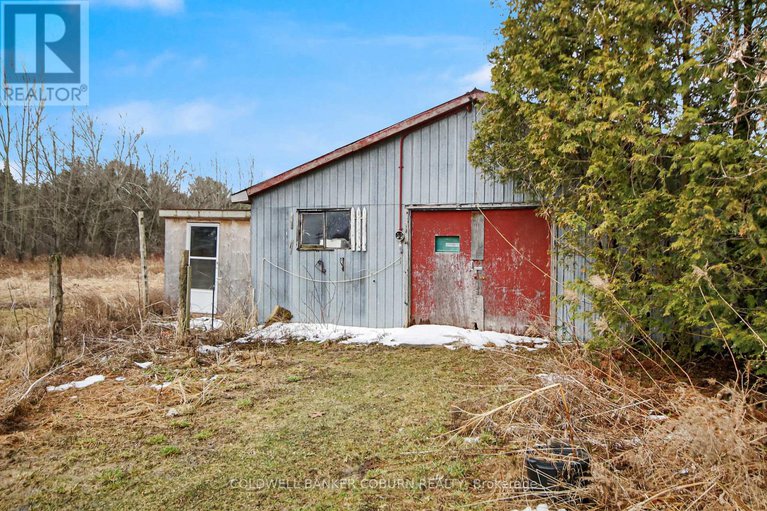 28106172/1696-merwin-lane/augusta-twp/augusta/ontario/K0E1T0_35