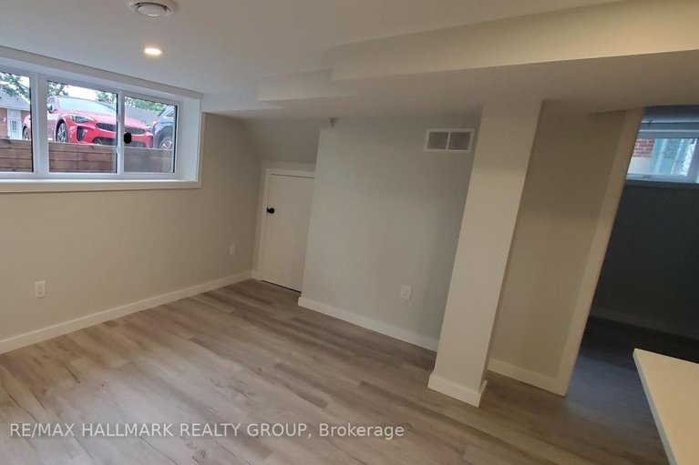 29345324/1329-bloomsbury-crescent/parkway-park/ottawa/ontario/K2C2Y8_20