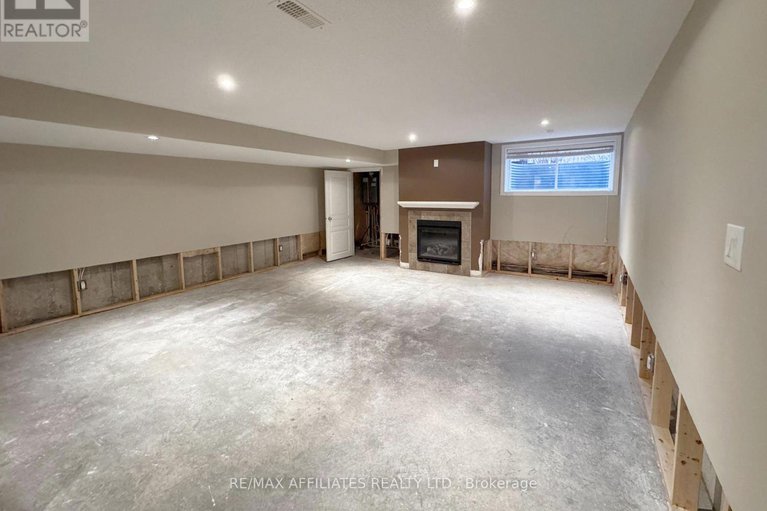 29142673/232-cooks-mill-crescent/riverside-south/ottawa/ontario/K1V2N1_27