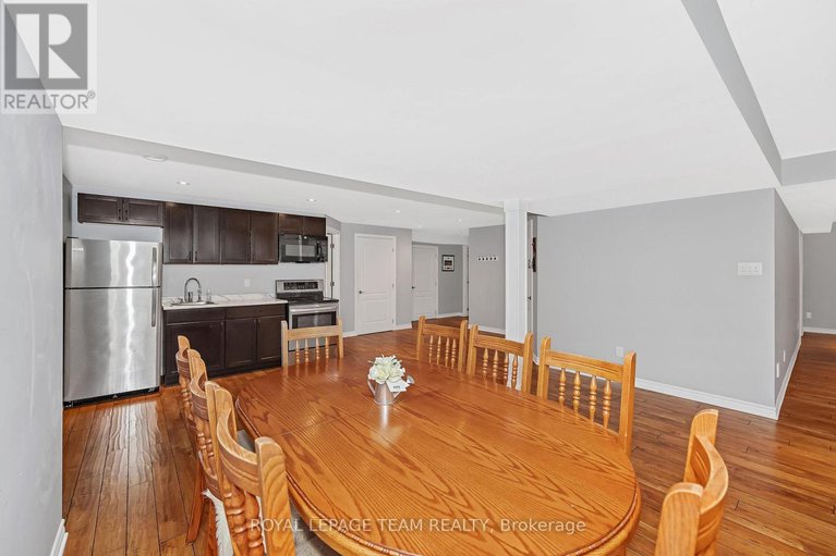 29226737/51-bridle-crest-court/bridlewood/ottawa/ontario/K2M0H5_34