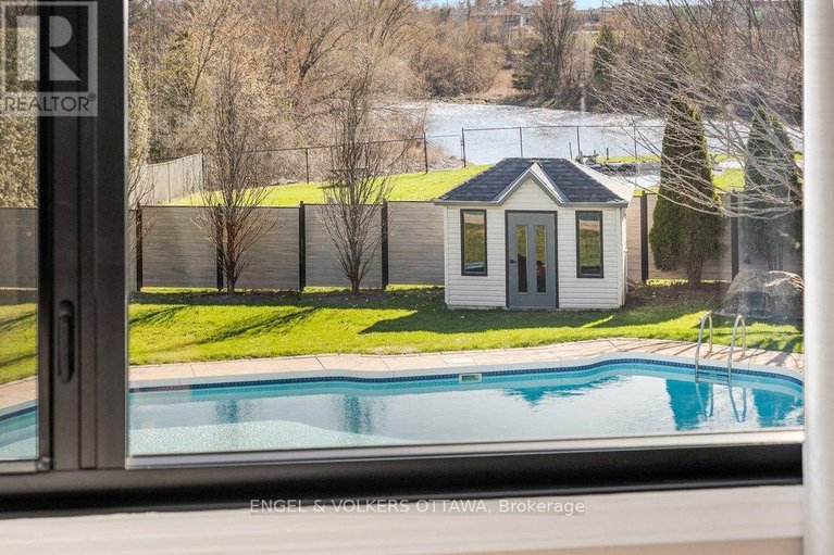 29666801/32-barcham-crescent/hearts-desire/ottawa/ontario/K2J3Z7_31