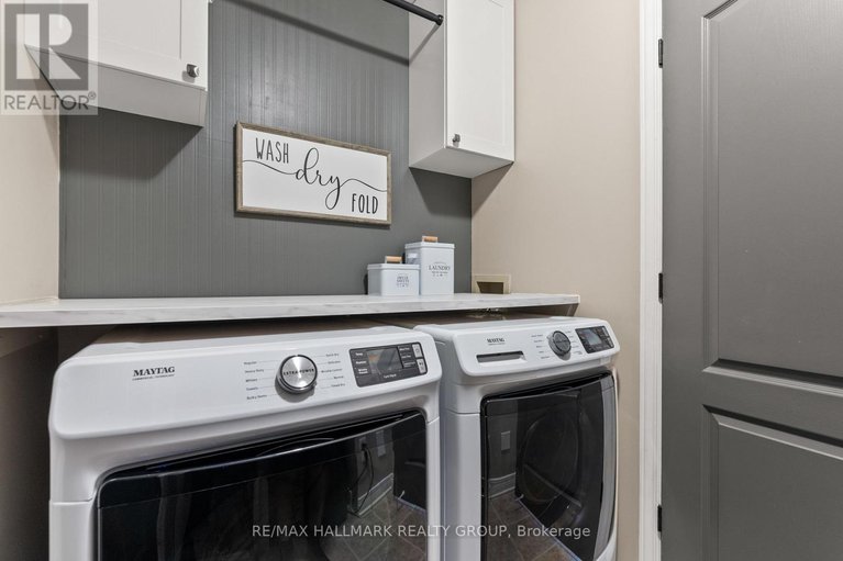 28797627/17-anthony-curro-drive-drive/north-grenville-twp-kemptville-east/north-grenville/ontario/K0G1J0_21