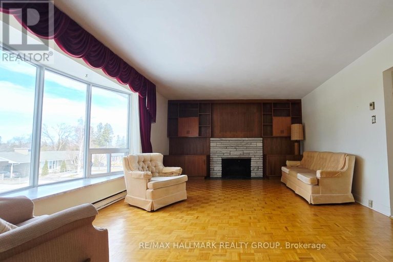 29515187/44-foothills-drive/lynwood-village/ottawa/ontario/K2H6K3_5