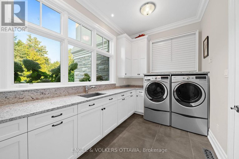 28341949/1408-blackhorse-court/manotick-east-to-manotick-station/ottawa/ontario/K4M0A6_29