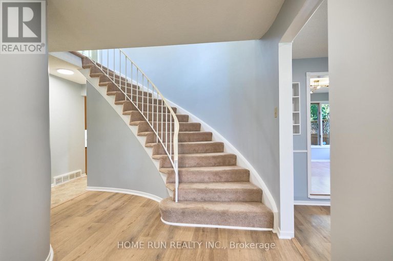 28873097/20-thiessen-crescent/katimavik/ottawa/ontario/K2L2M3_7