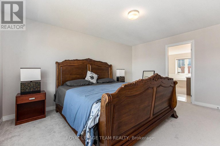 28383452/389-appalachian-circle/half-moon-bay/ottawa/ontario/K2J6X3_22