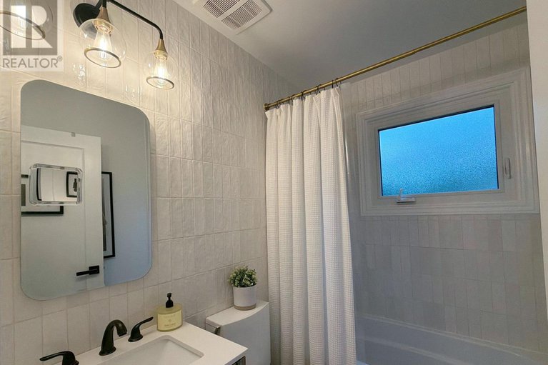 29062143/2424-joliffe-street/hawthorne-meadows/ottawa/ontario/K1G1G9_23