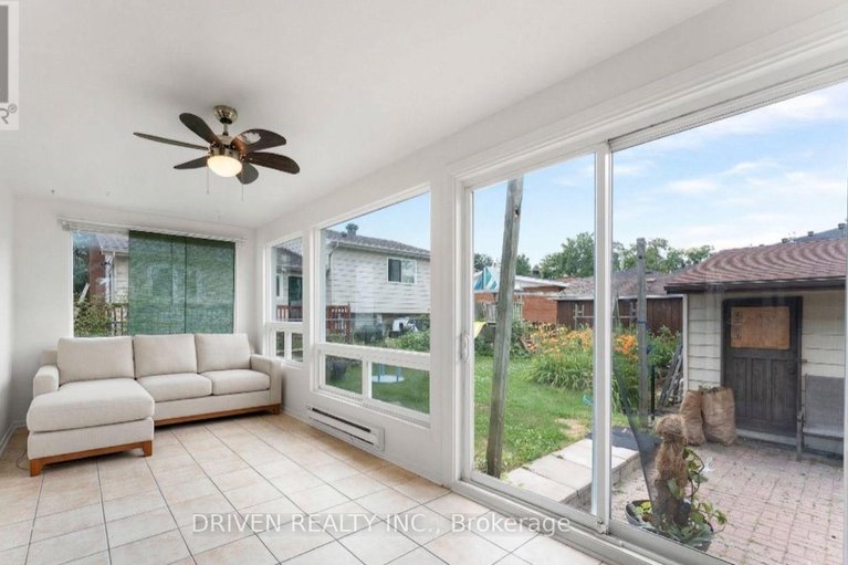 29582368/876-pinecrest-road/fairfield-heights/ottawa/ontario/K2B6B2_10