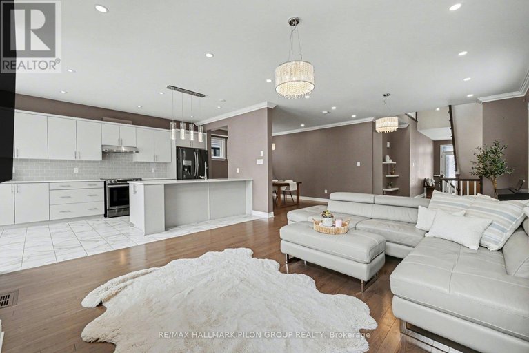 29525862/266-shinleaf-crescent/mer-bleuebradley-estatesanderson-park/ottawa/ontario/K1W0J2_3