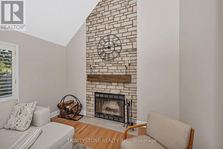 28638172/32-kyle-avenue/stittsville-central/ottawa/ontario/K2S1G9_17