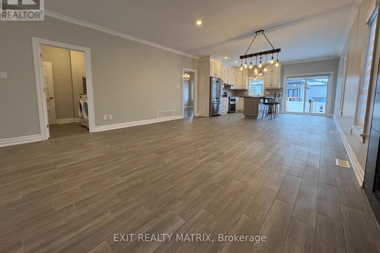 29232912/265-belfort-street/embrun/russell/ontario/K0A1W0_7