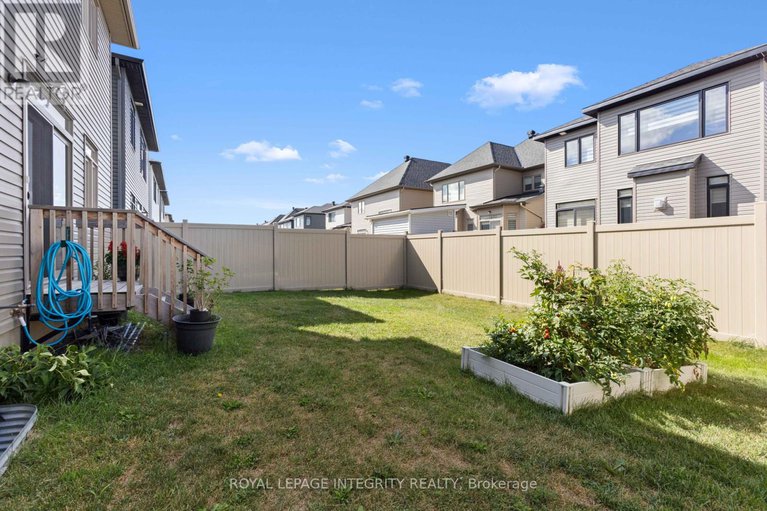 28786279/107-heirloom-street/riverside-southgloucester-glen/ottawa/ontario/K4M0L3_37