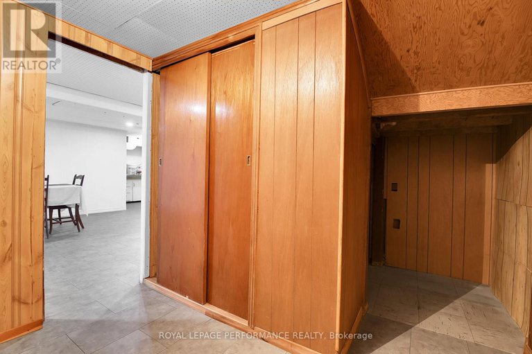 28522253/1379-mayview-avenue/carlington/ottawa/ontario/K1Z8H6_36
