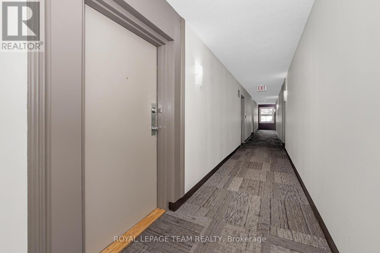 29231241/200-260-brittany-drive/viscount-alexander-park/ottawa/ontario/K1K4M2_3