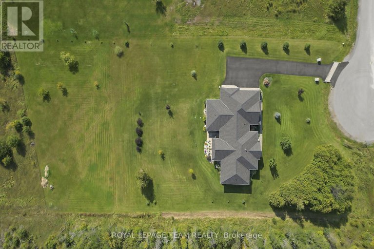 29340390/217-shamus-way/huntley-ward-south-west/ottawa/ontario/K0A1L0_49